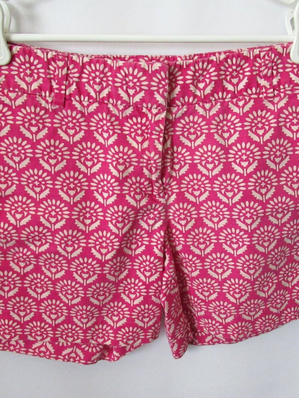LOFT pink floral 100% cotton mid rise shorts 6" inseam *Sz 8*